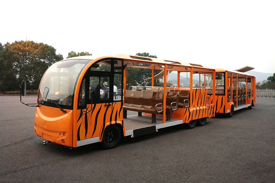 Offenes elektrisches I-Type-Modell mit Anhängerteil und Sightseeing-Wagen